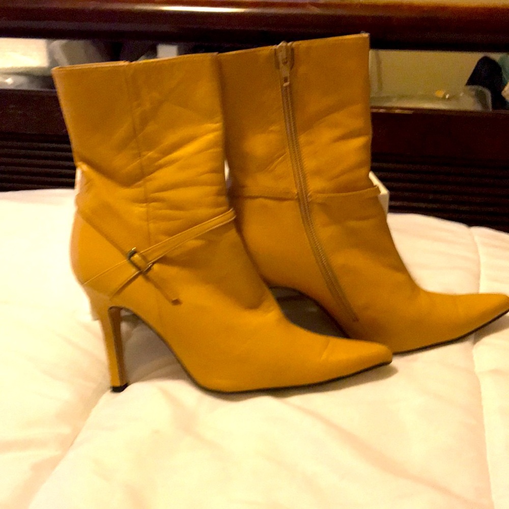 Coup Detat Ankle Boots size #9, color, camel. - Picture 6 of 8